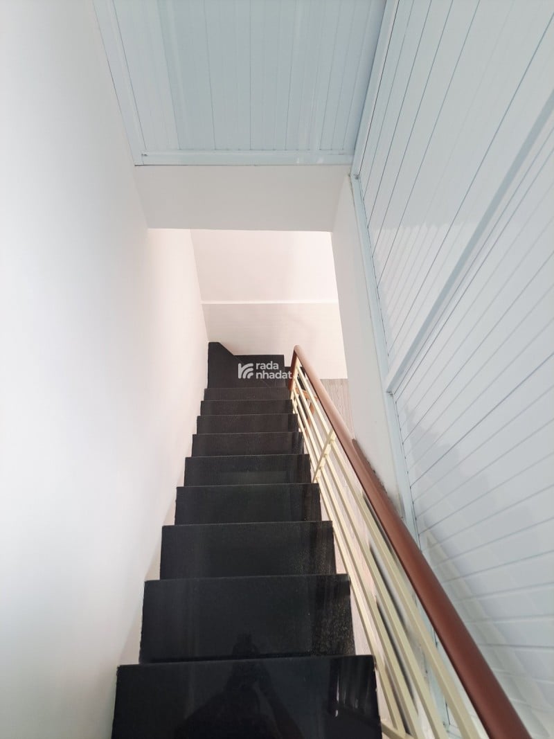 Bán nhà Son Ky Tan Phu 2ty3, hẻm 3m đường TKTQ. Nhà mới 3 tầng.