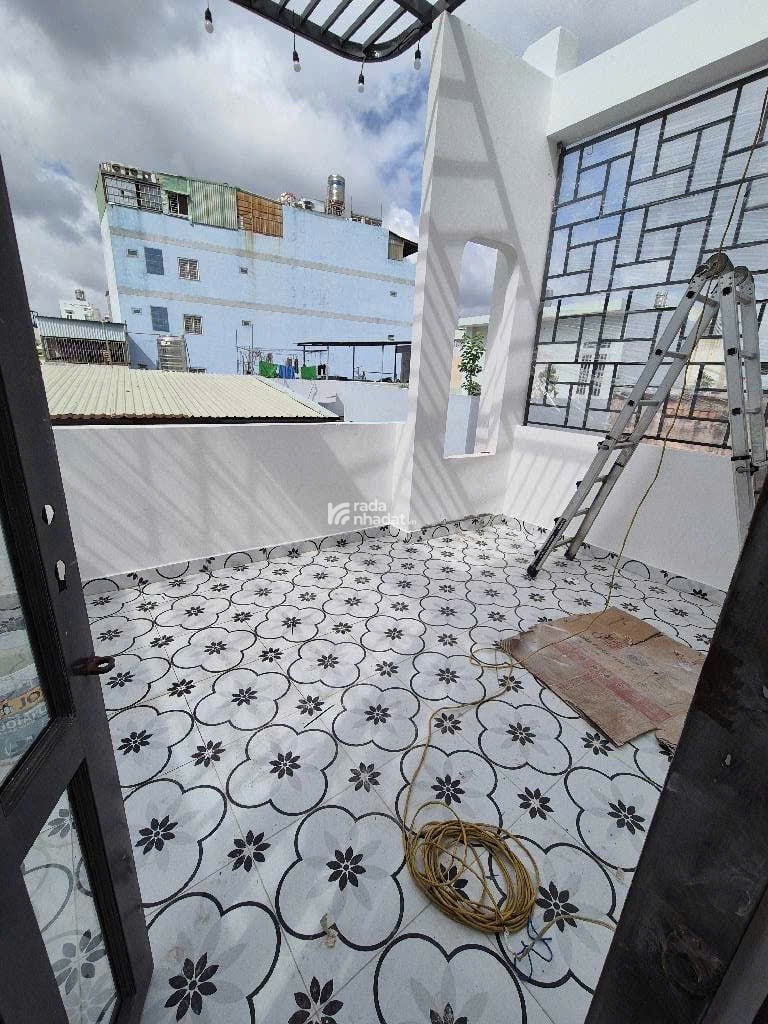 NHÀ MỚI ĐẸP VÀO Ở NGAY - TẶNG TOÀN BỘ NỘI THẤT - 56M2 - 3 TẦNG - SỔ VUÔNG VỨC - CHỈ 6.98 TỶ