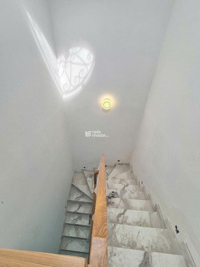 NHÀ MỚI ĐẸP VÀO Ở NGAY - TẶNG TOÀN BỘ NỘI THẤT - 56M2 - 3 TẦNG - SỔ VUÔNG VỨC - CHỈ 6.98 TỶ