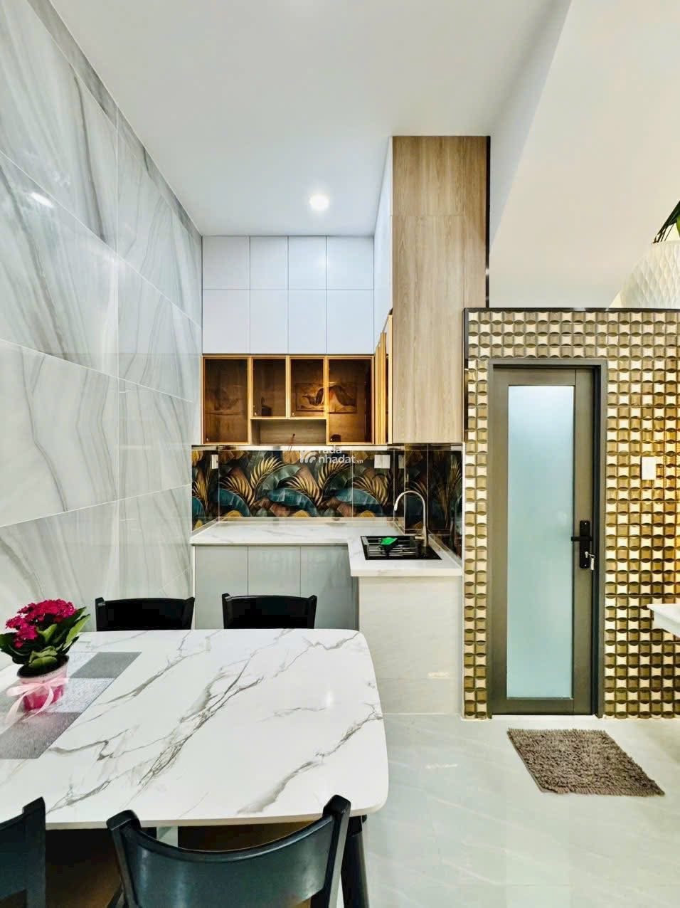 Chú Hai bán nhà 55m2 đường Trần Thị Hè, Q12 xây 3 tầng. Gần chợ Hiệp Thành. Hẻm 4m. Sổ sẵn