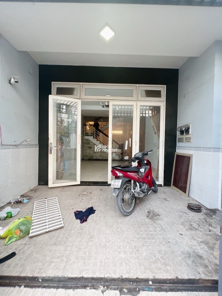 TÂN BÌNH - MẶT TIỀN KINH DOANH - NGAY KHU VIP BÀU CÁT, ĐỒNG ĐEN - 4 TẦNG - 4.6X14M (NỞ HẬU 4M8) 