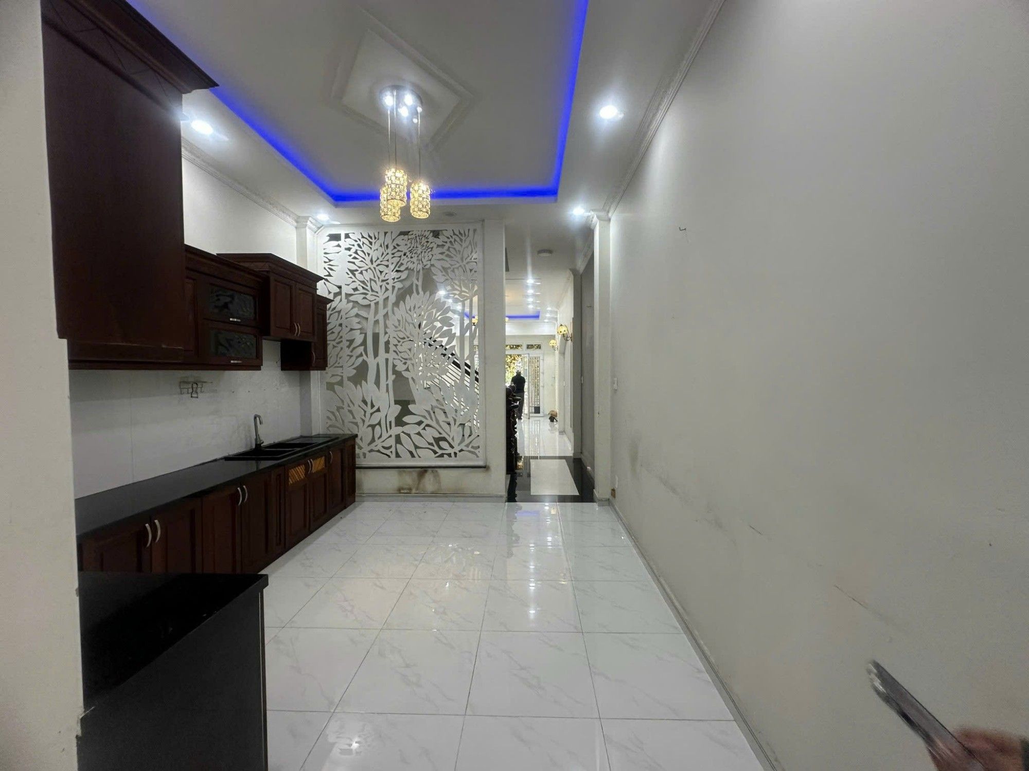 Bán nhà MT Bắc Ái, Tân Phú, 80m2, 5 tầng, 6PN, chỉ 13 tỷ TL