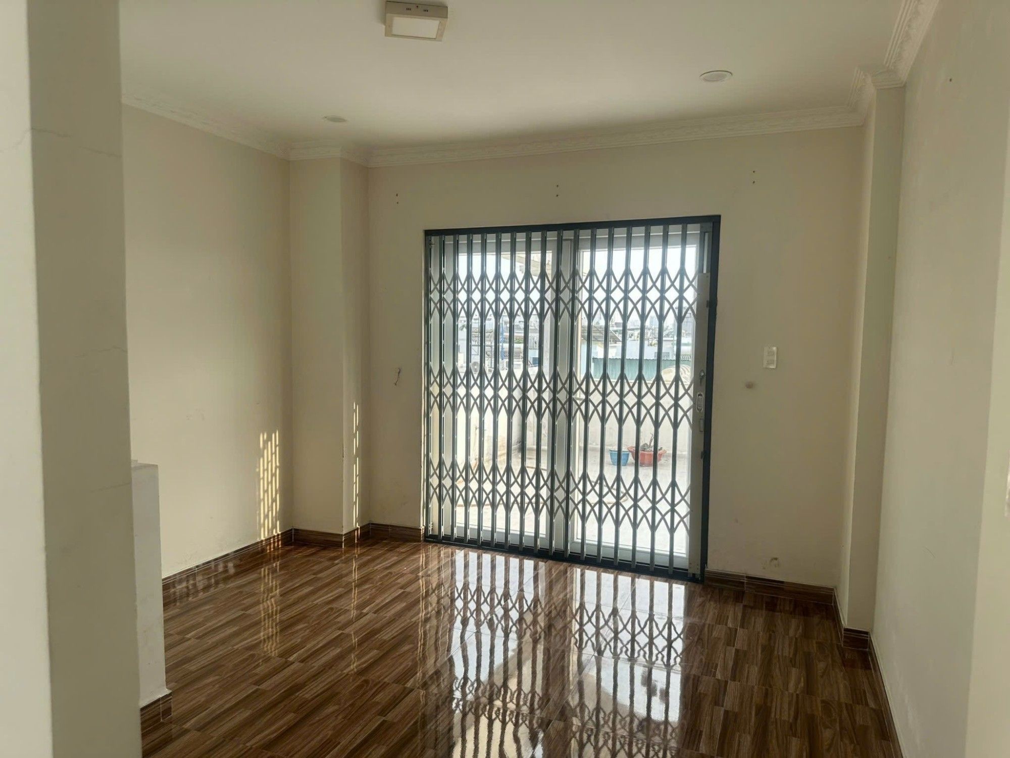 Bán nhà MT Bắc Ái, Tân Phú, 80m2, 5 tầng, 6PN, chỉ 13 tỷ TL