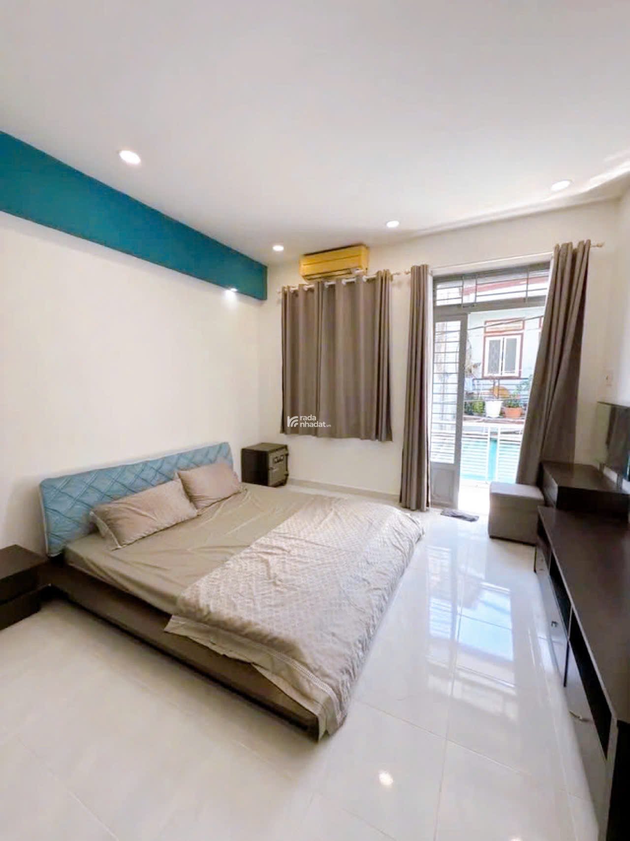 Bán nhà 2 Tầng hẻm Xe hơi Ni Sư Huỳnh Liên, QUẬN TÂN BÌNH, Sổ vuông 4x11 m, Giá 6.8 tỷ