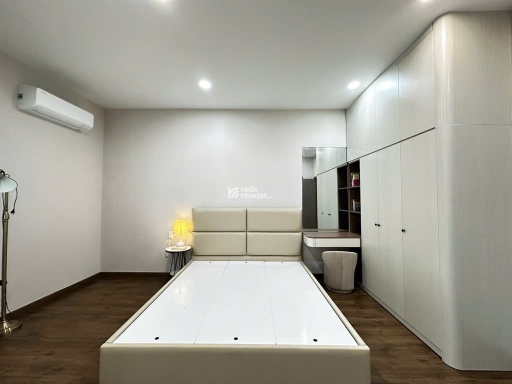  Bán nhà mới Phan Đình Phùng, 50m2, 3PN 2WC, nhỉnh 7 tỷ, ở ngay.