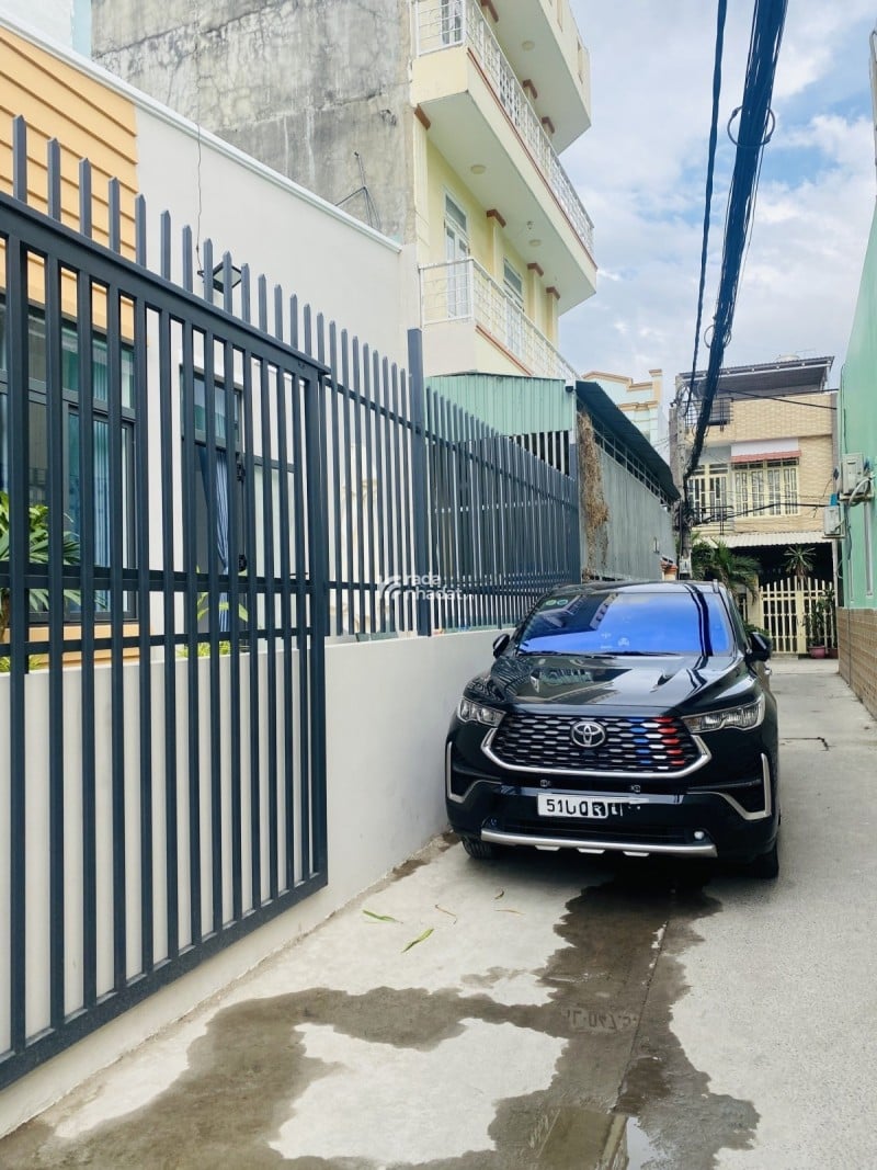 DIỆN TÍCH 100M2 NGANG KHỦNG 8X13  HẺM XE HƠI , MUA ĐẦU TƯ TÍCH SẢN 