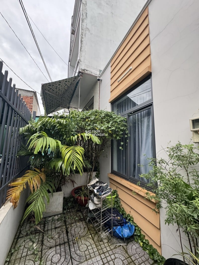 DIỆN TÍCH 100M2 NGANG KHỦNG 8X13  HẺM XE HƠI , MUA ĐẦU TƯ TÍCH SẢN 