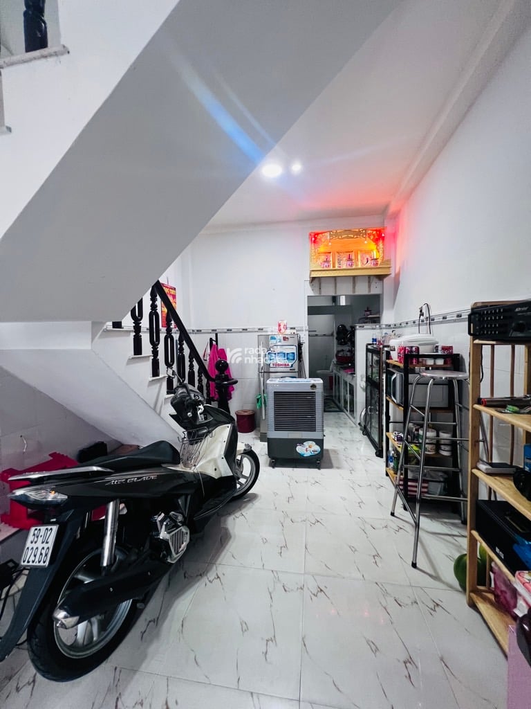 SÁT TÂN BÌNH, HXH TRỊNH ĐÌNH TRỌNG, TÂN PHÚ, 30M2 HIẾM CÓ. GIẢM 550TR CHỈ 4T