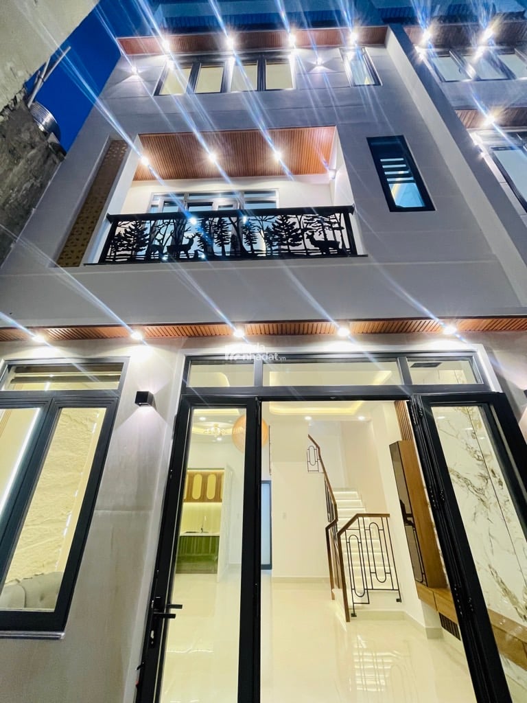 NHÀ 4 TẦNG MỚI ĐẸP - 43M2 (5.3x8) - 3PN - GẦN NHÀ GA T3  -  FULL NỘI THẤT -  5 TỶ 900