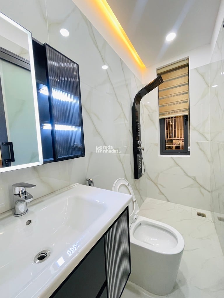 NHÀ 4 TẦNG MỚI ĐẸP - 43M2 (5.3x8) - 3PN - GẦN NHÀ GA T3  -  FULL NỘI THẤT -  5 TỶ 900