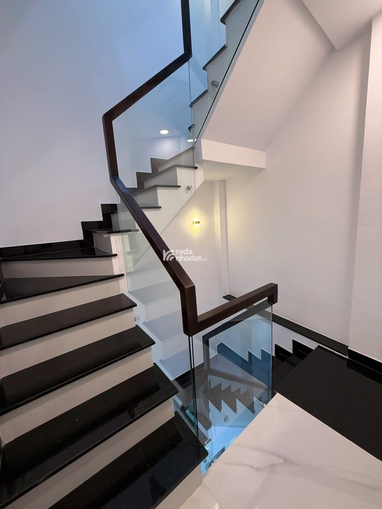 MẶT TIỀN KINH DOANH - NHÀ 4 TẦNG BTCT MỚI Ở NGAY -  8 TỶ