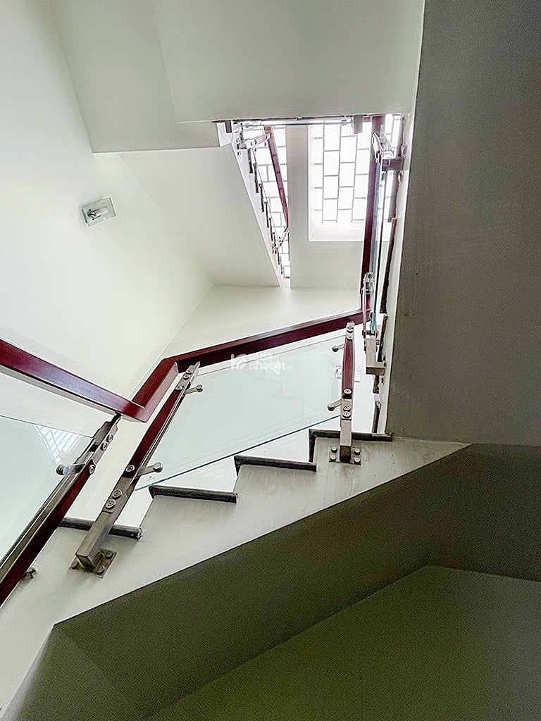 Bán nhà đường nguyễn hữu tiến tây thạnh tân phú