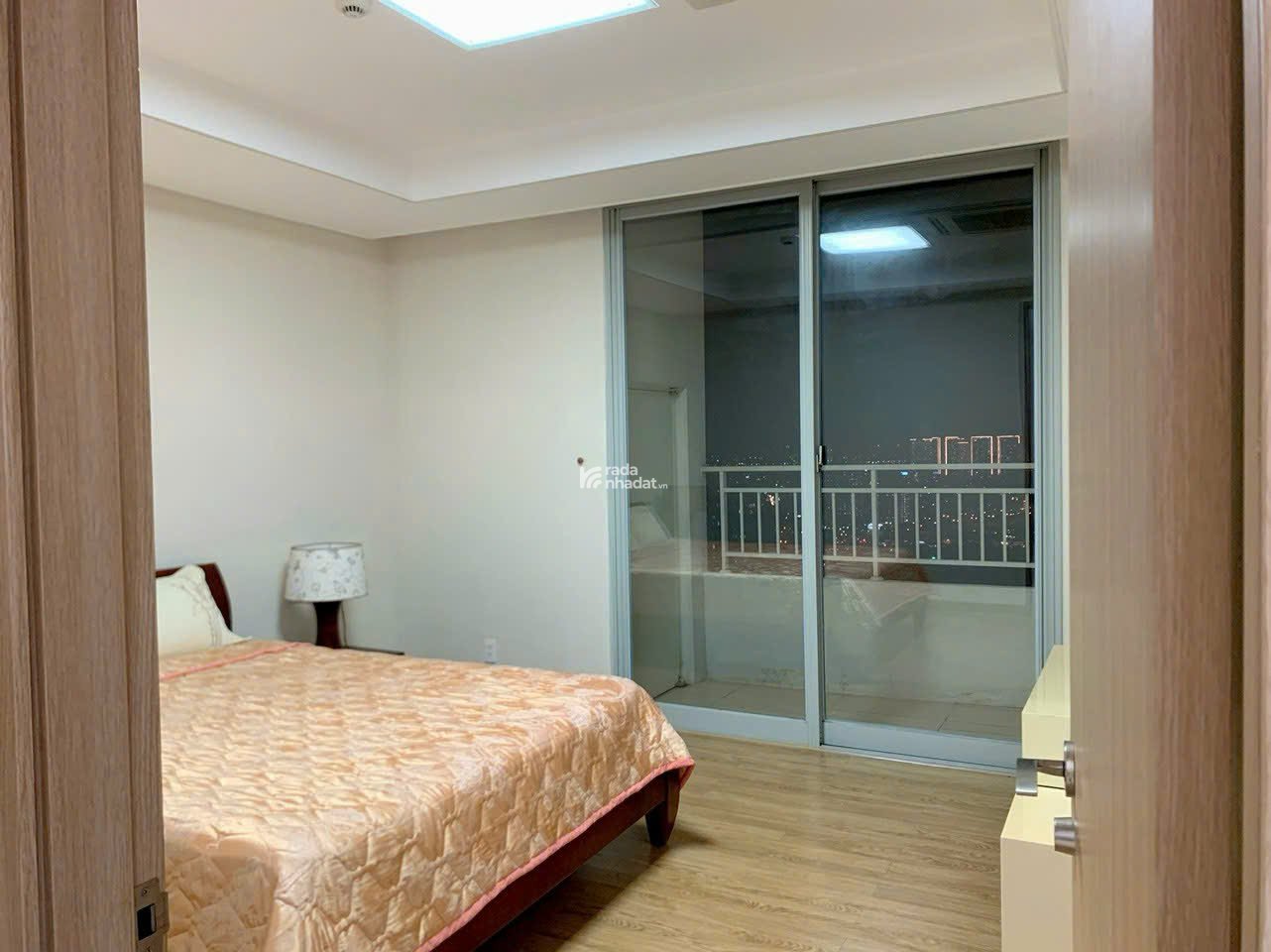 Cho thuê căn hộ cao cấp Cantavil Premier đường Xa Lộ Q2, 3PN, 3 ban công giá 28tr