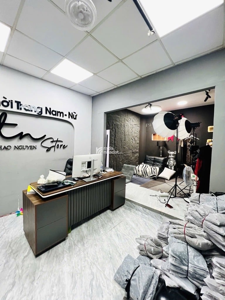 GẦN MT NGUYỄN PHÚC CHU, TÂN BÌNH, 120M2 MỚI Ở NGAY. GIẢM 350TR CHỈ CÒN 18.5T TL 