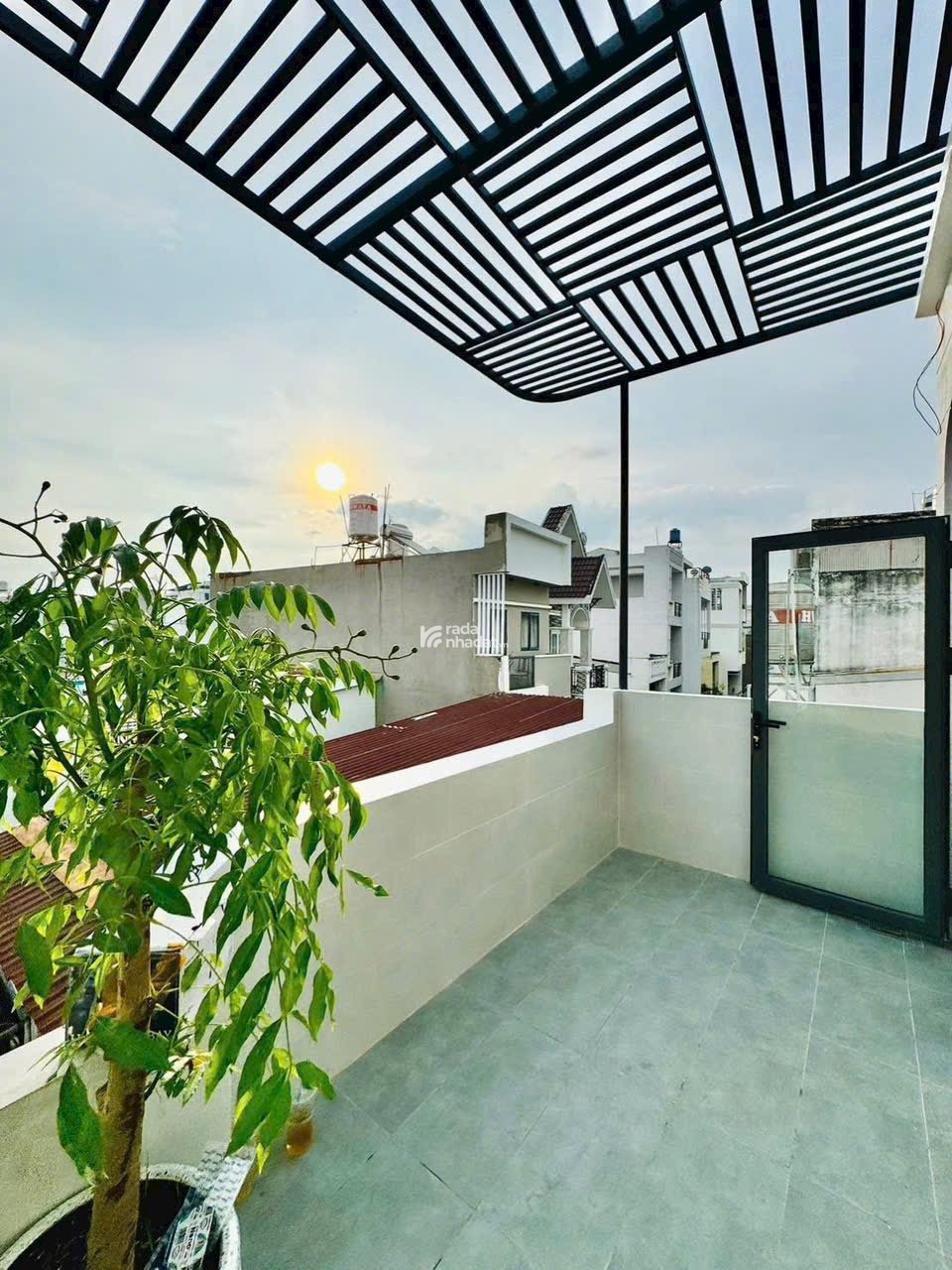 Chủ kẹt tiền cần bán gấp nhà diện tích 61,3m2 giá 4tỷ150 đường Nguyễn Minh Hoàng P12 quận Tân Bình