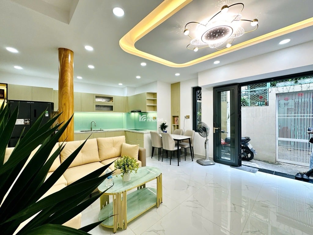 SÁT MẶT TIỀN - NGANG KHỦNG 7.3m - 41m2 - 4 TẦNG BTCT - NHÀ ĐẸP FULL NỘI THẤT 