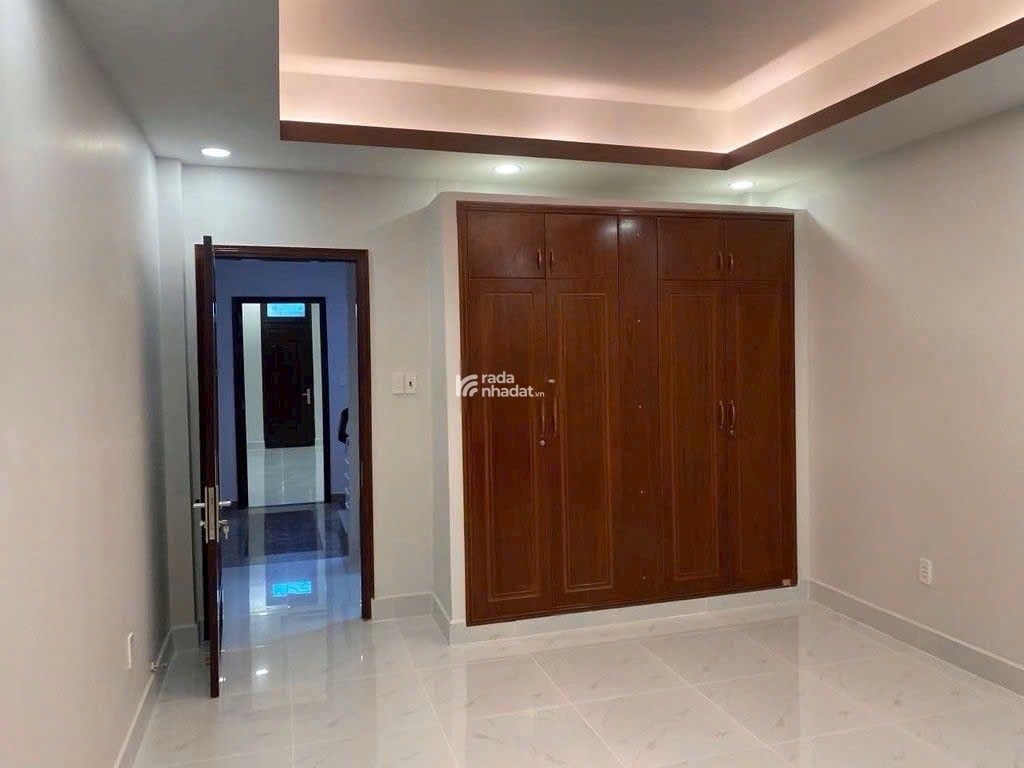 BÁN NHÀ MẶT TIỀN AN DƯƠNG VƯƠNG 130M2 5 TẦNG CHỈ 15.5 TỶ GIẢM MẠNH 1.3 TỶ NHÀ ĐÚC BTCT MỚI
