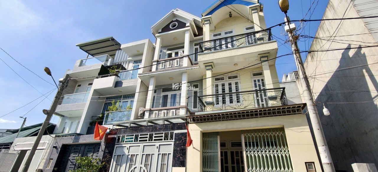 Bán Gấp Nhà 1 Trệt 2 Lầu Hẻm Ô Tô Né Nhau Trung Tâm Tăng Nhơn Phú B, Quận 9  55m2 Giá 6.3 Tỷ