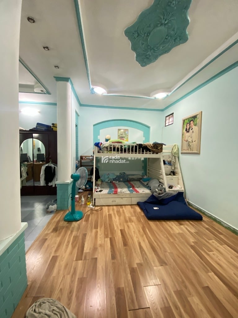 NGUYỄN TRÃI KẾ BÊN BỘ CÔNG AN -CẦU ÔNG LÃNH- QUẬN 1-DT: 6.8*16M- 45 TỶ