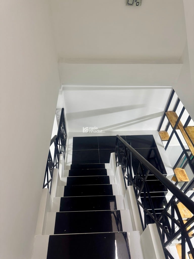 BÁN NHÀ, NGUYỄN VĂN CÔNG, P3, GÒ VẤP, 65M2, 3 TẦNG, GIÁ CHỈ 7.6 TỶ