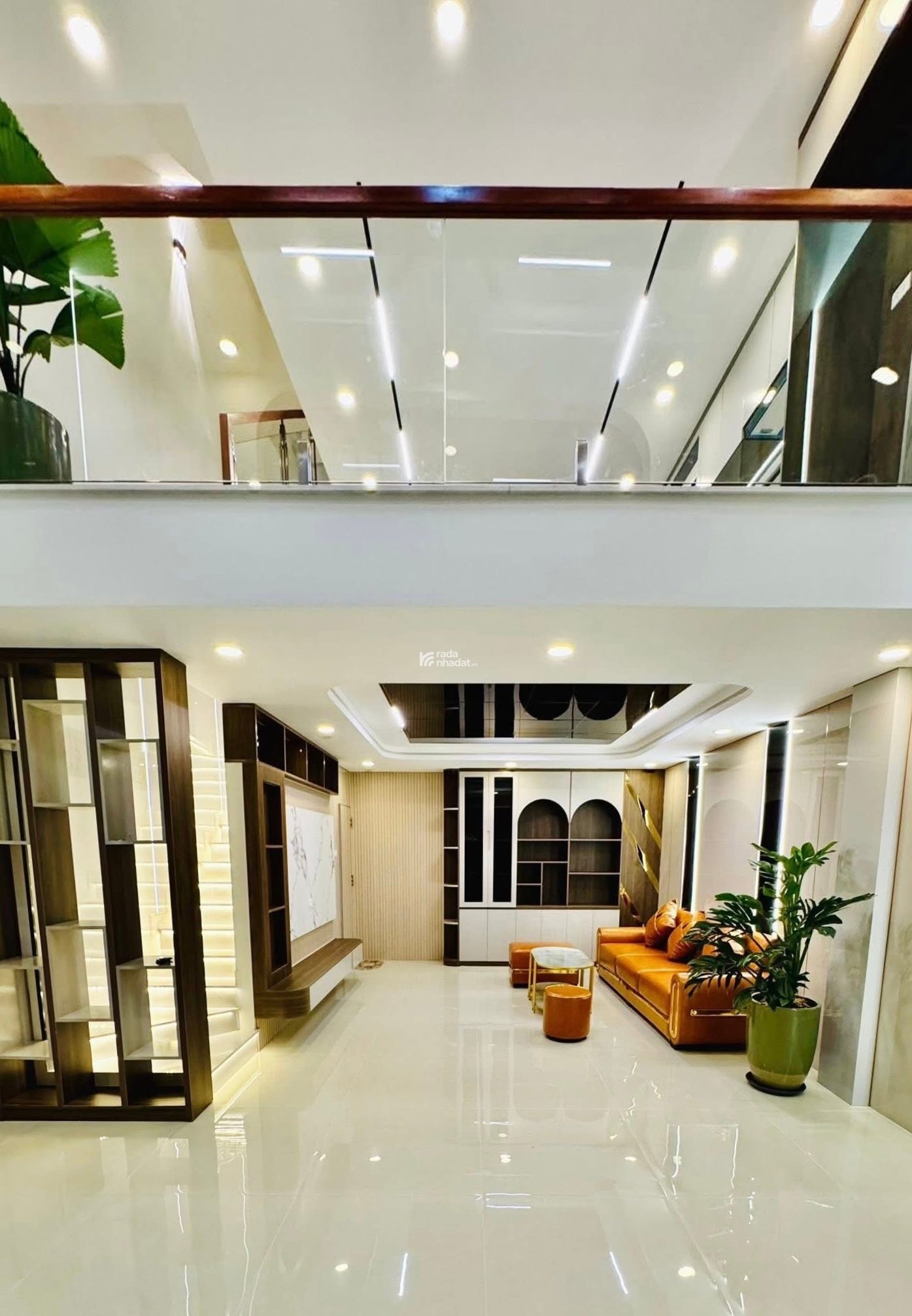 Cần bán gấp nhà Hồ Biểu Chánh P11 Q Phú Nhuận 1Tỷ820 , 3 PN, 33m2 , 4 Toilet , sổ hồng riêng