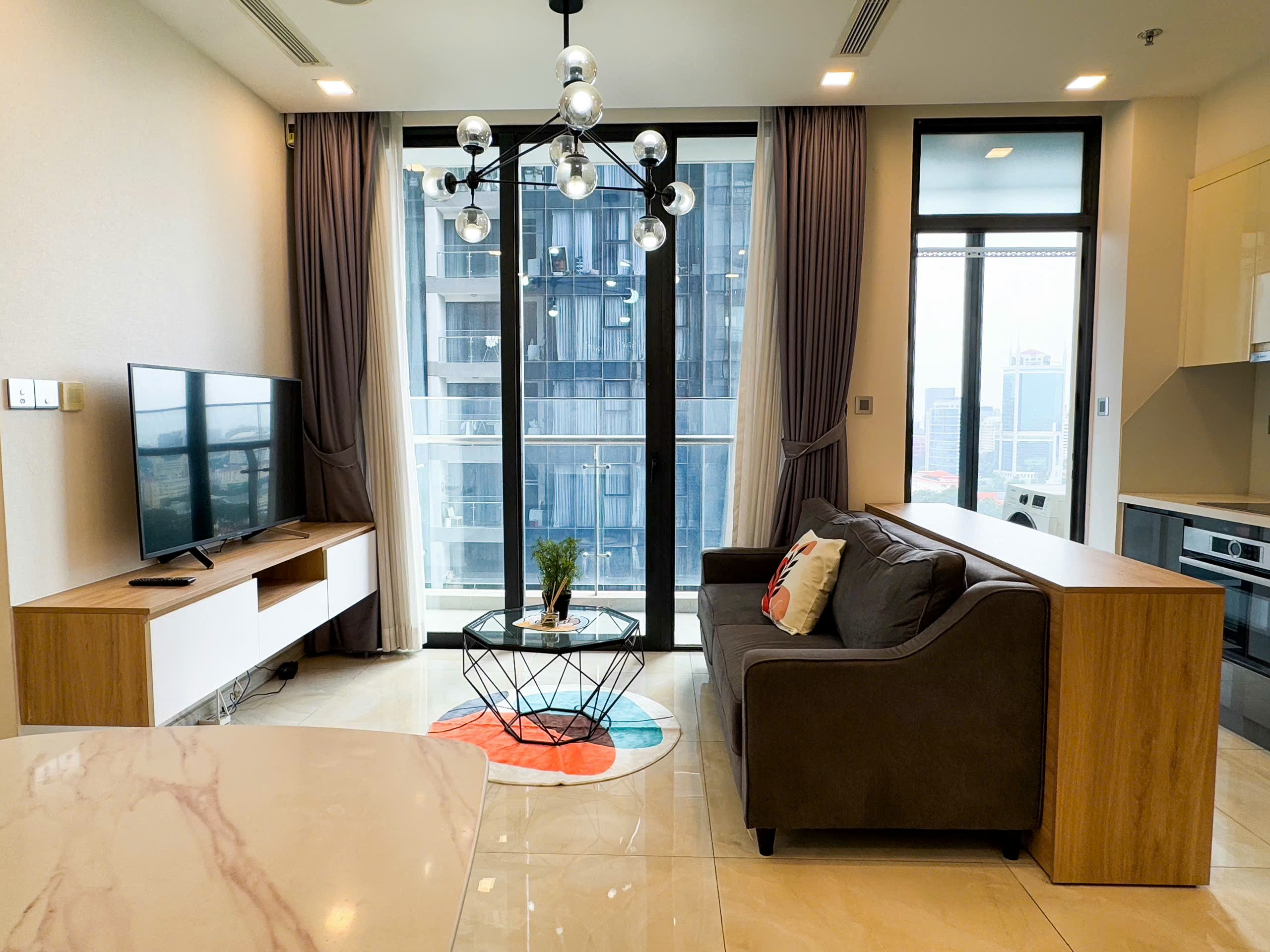 Chủ nước ngoài cần tiền bán gấp căn 2PN chỉ 10.5T tại Vinhomes Golden River